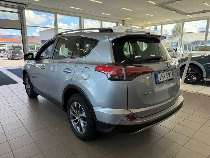 Toyota RAV4 vaihtoauto