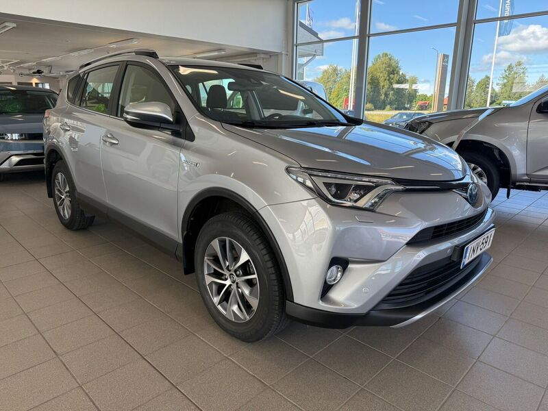 Toyota RAV4 vaihtoauto