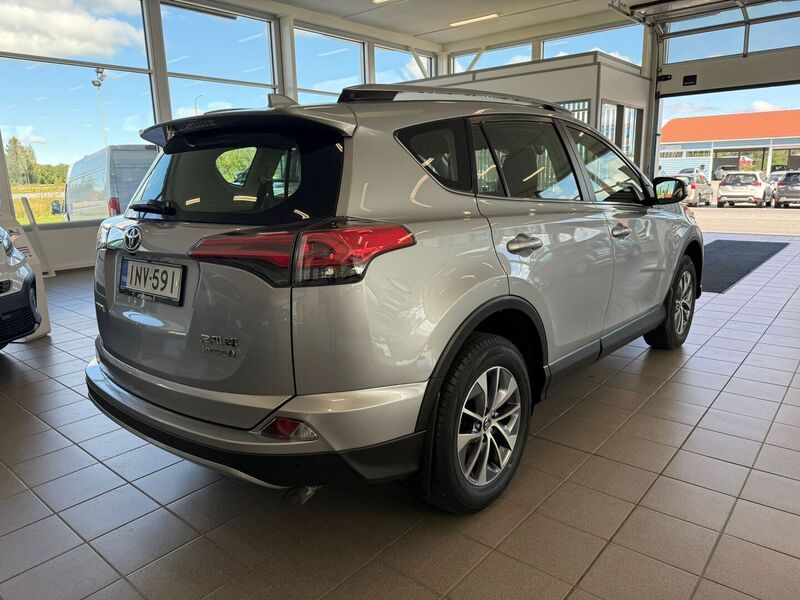 Toyota RAV4 vaihtoauto