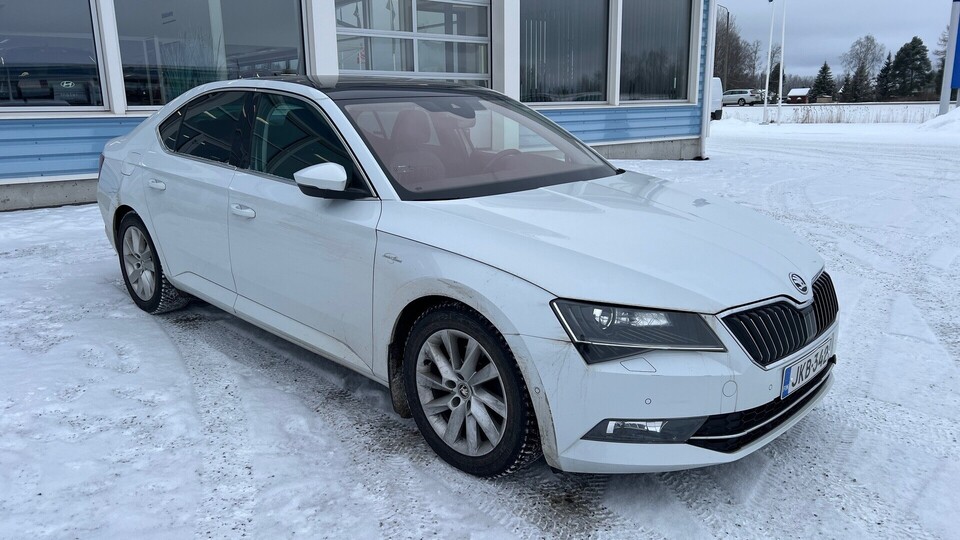 Skoda Superb vaihtoauto