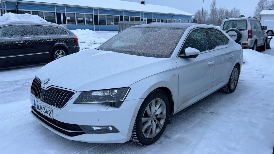 Skoda Superb vaihtoauto