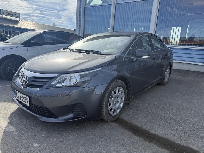 Toyota Avensis vaihtoauto