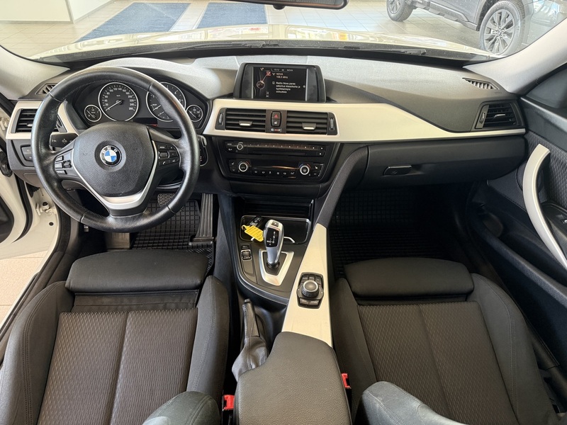BMW 318 vaihtoauto