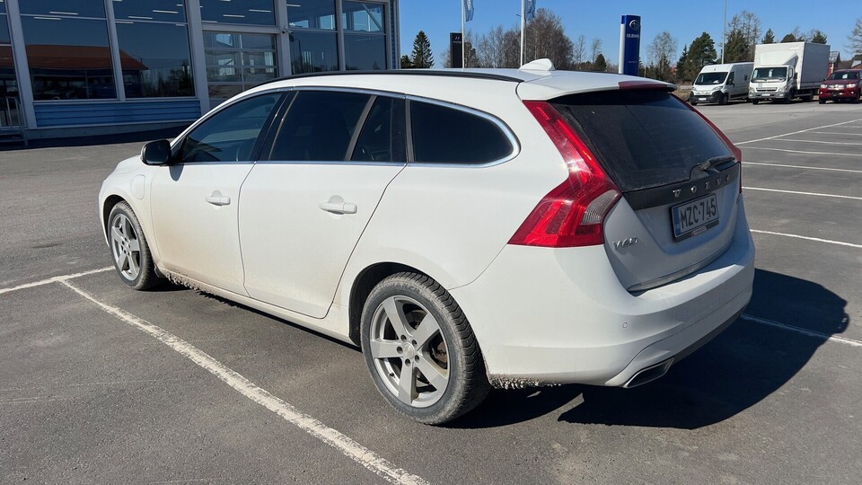 Volvo V60 vaihtoauto