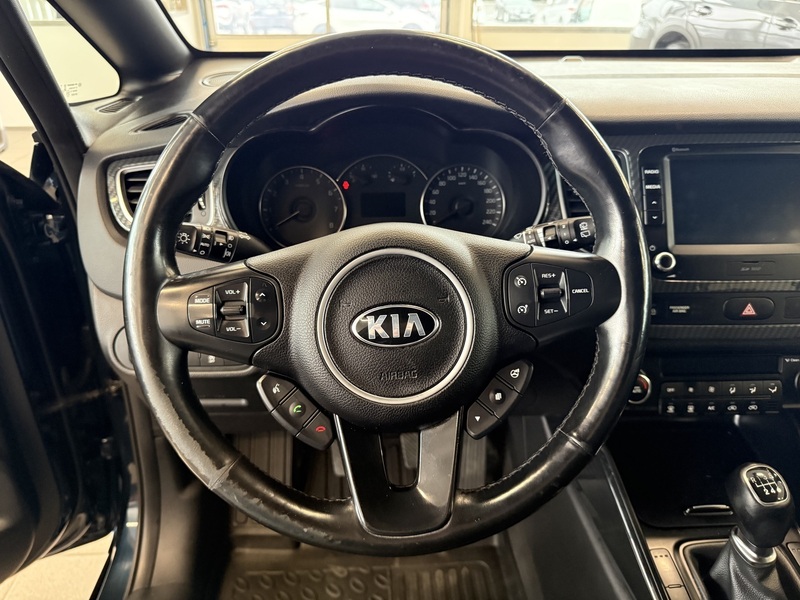 Kia Carens vaihtoauto
