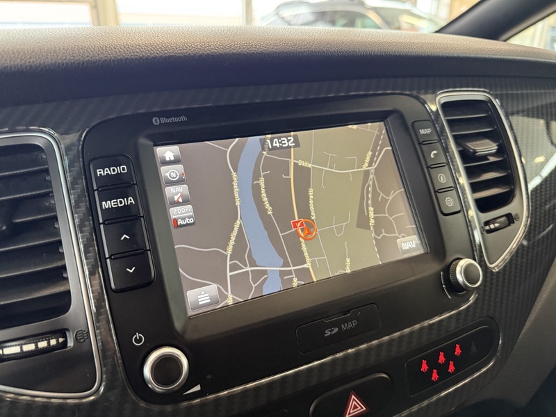 Kia Carens vaihtoauto