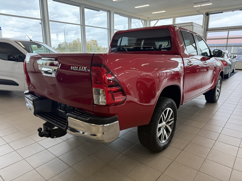 Toyota Hilux vaihtoauto