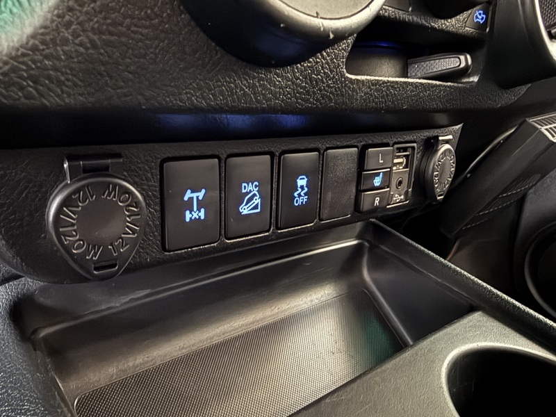 Toyota Hilux vaihtoauto