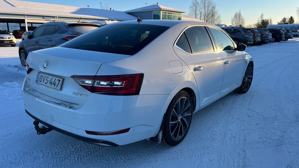 Skoda Superb vaihtoauto