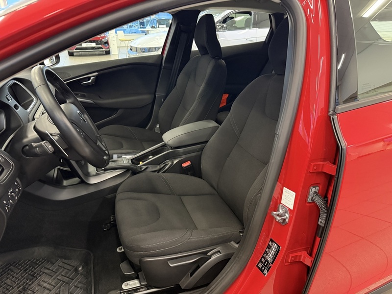 Volvo V40 Cross Country vaihtoauto