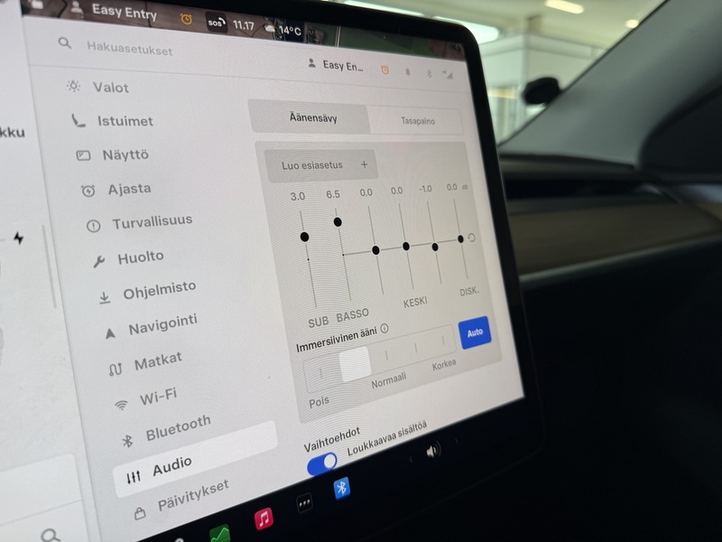 Tesla Model Y vaihtoauto