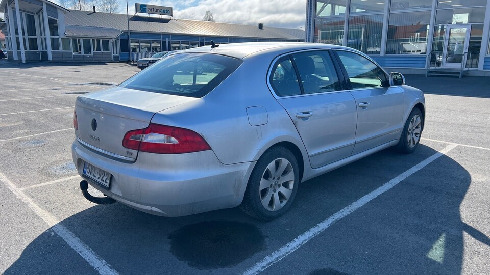 Skoda Superb vaihtoauto