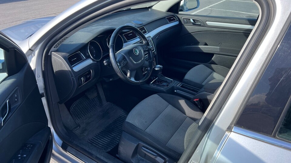 Skoda Superb vaihtoauto