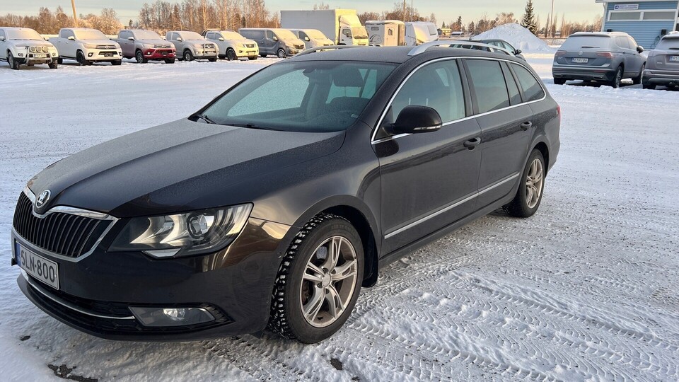 Skoda Superb vaihtoauto