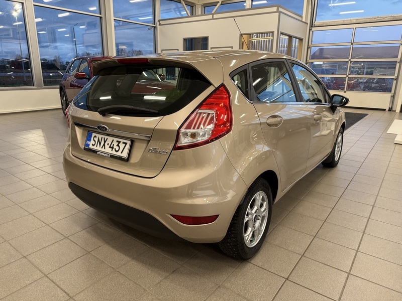 Ford Fiesta vaihtoauto