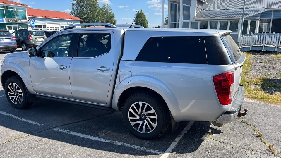 Nissan Navara vaihtoauto