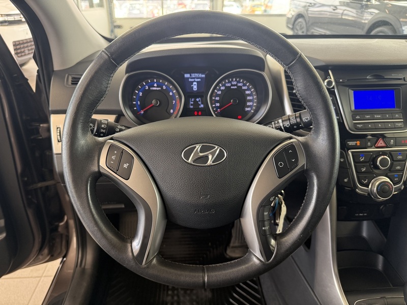 Hyundai i30 5d vaihtoauto