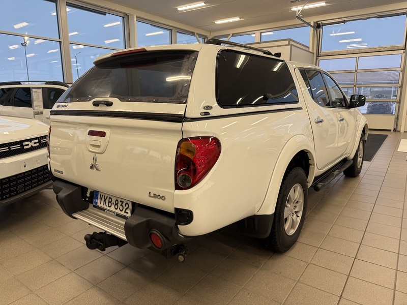 Mitsubishi L200 vaihtoauto