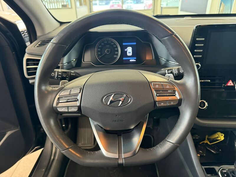 Hyundai IONIQ plug-in vaihtoauto