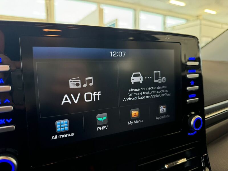 Hyundai IONIQ plug-in vaihtoauto