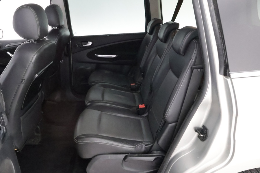 Ford Galaxy vaihtoauto