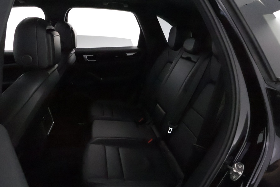 Porsche Cayenne vaihtoauto