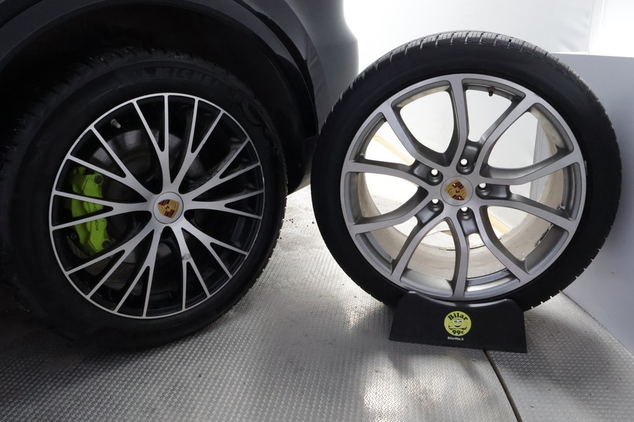 Porsche Cayenne vaihtoauto