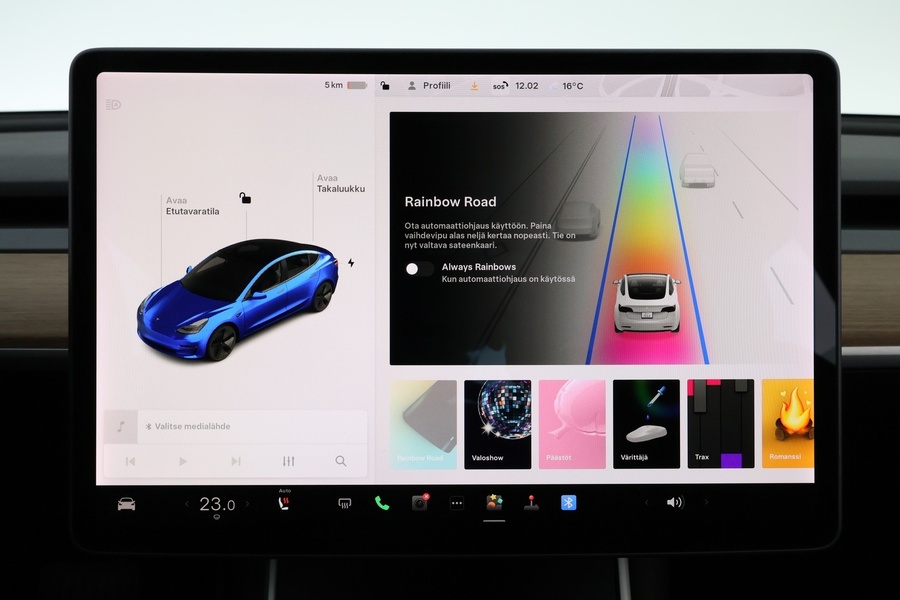 Tesla Model 3 vaihtoauto