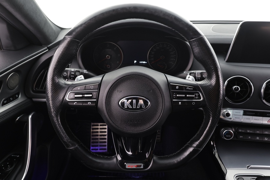Kia Stinger vaihtoauto