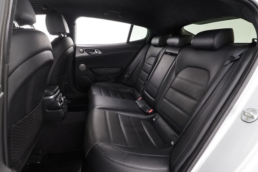 Kia Stinger vaihtoauto