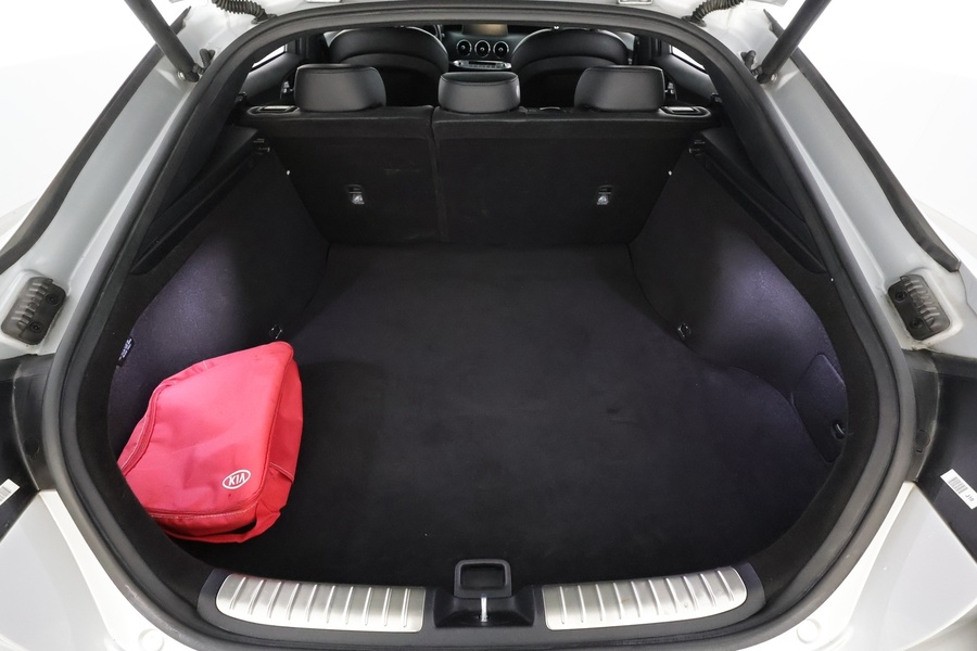 Kia Stinger vaihtoauto