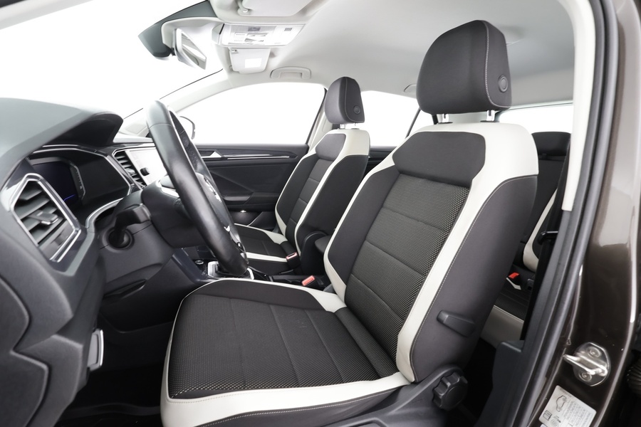 Volkswagen T-Roc vaihtoauto