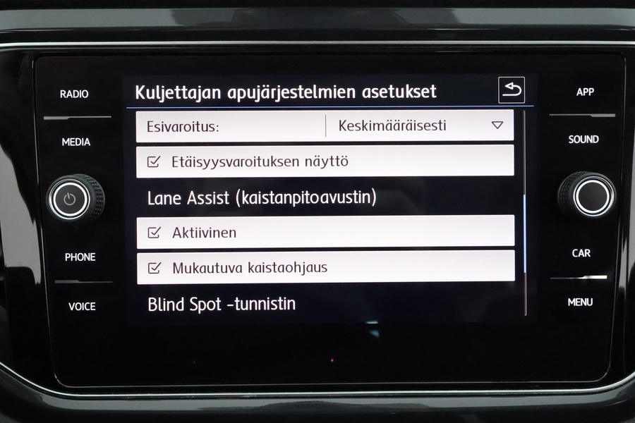 Volkswagen T-Roc vaihtoauto