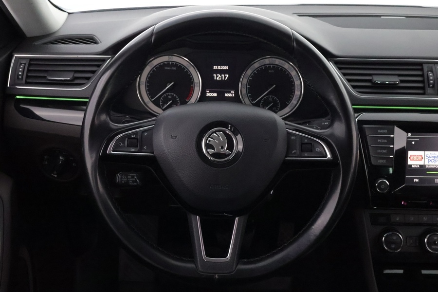 Skoda Superb vaihtoauto