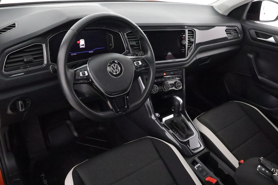Volkswagen T-Roc vaihtoauto