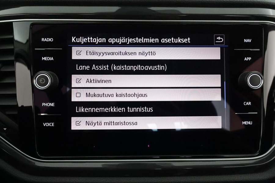 Volkswagen T-Roc vaihtoauto