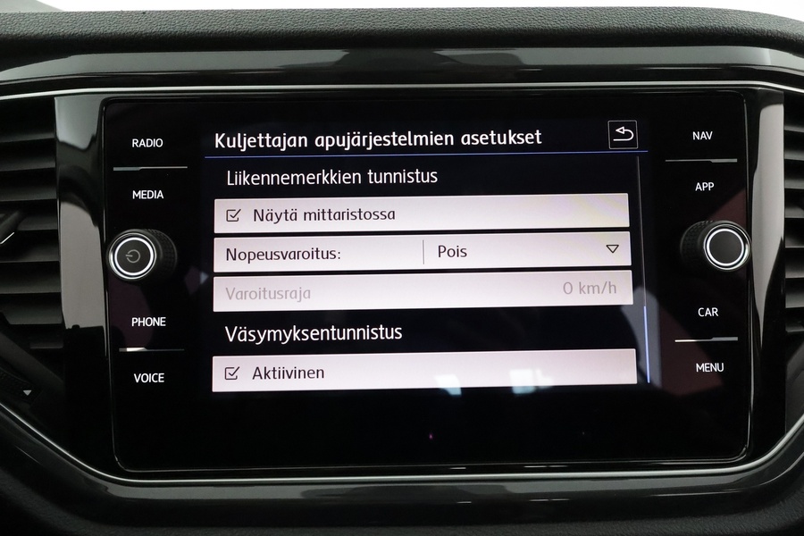 Volkswagen T-Roc vaihtoauto