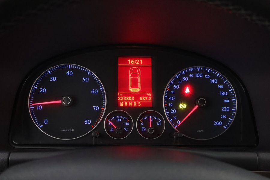 Volkswagen Touran vaihtoauto