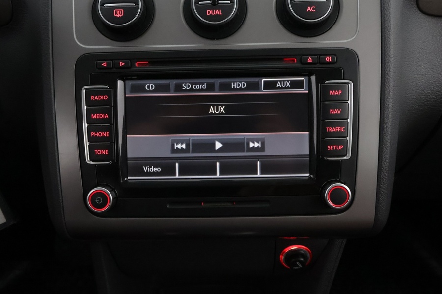 Volkswagen Touran vaihtoauto