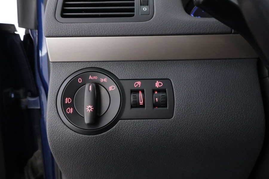 Volkswagen Touran vaihtoauto