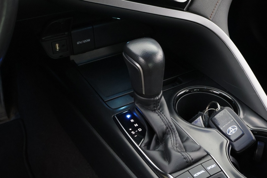 Toyota Camry vaihtoauto