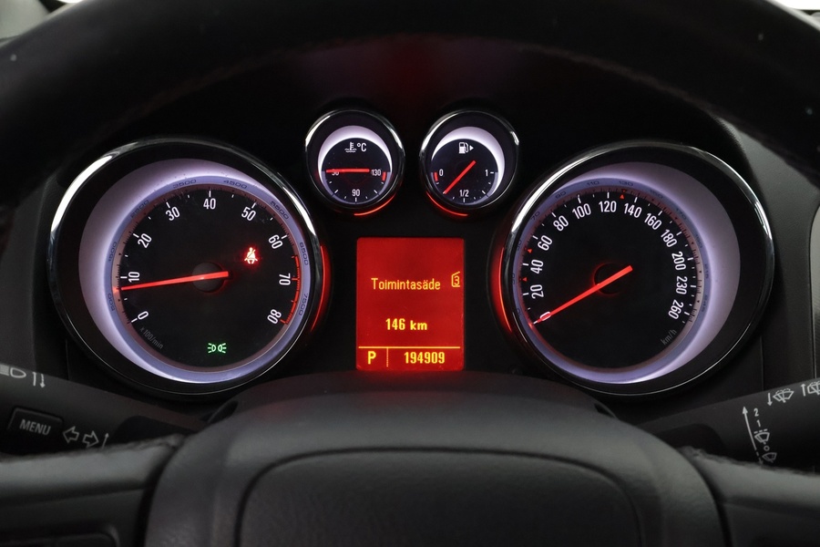 Opel Astra vaihtoauto