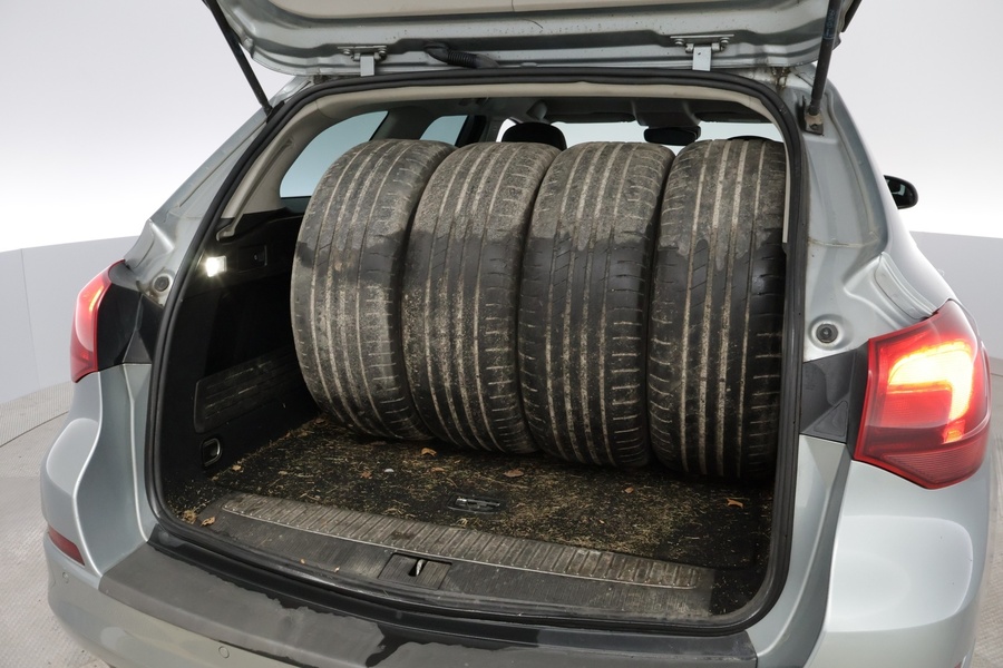 Opel Astra vaihtoauto