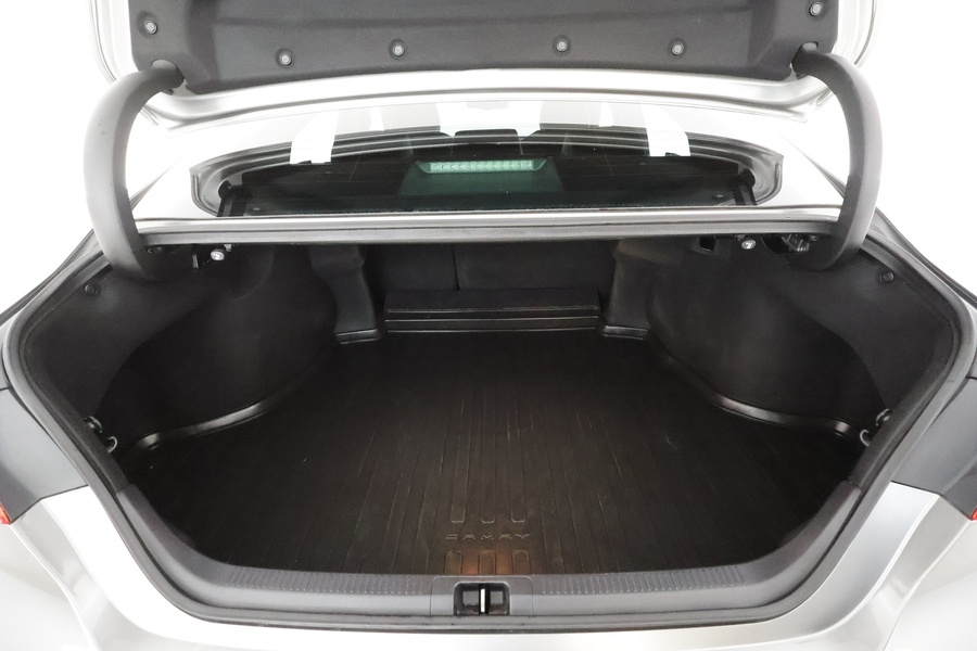 Toyota Camry vaihtoauto