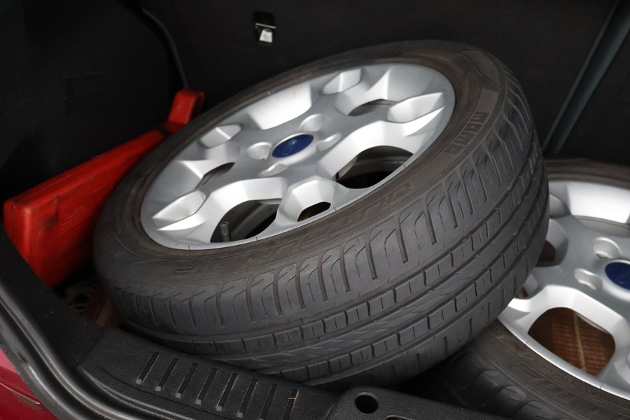 Ford Fiesta vaihtoauto