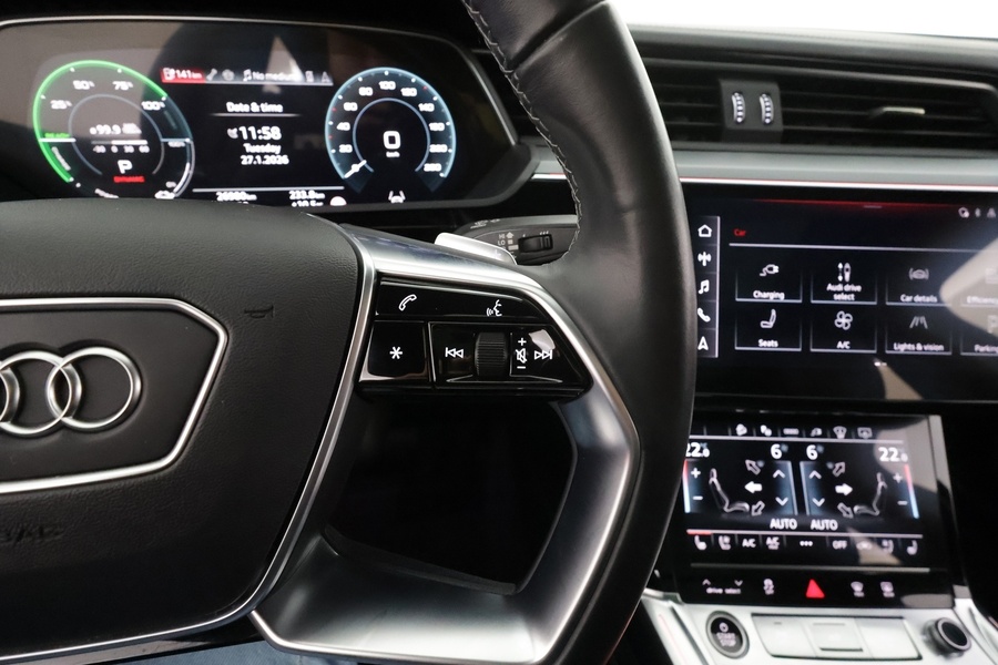 Audi Q8 e-tron vaihtoauto