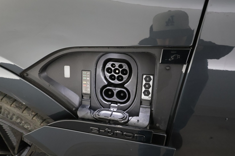 Audi Q8 e-tron vaihtoauto