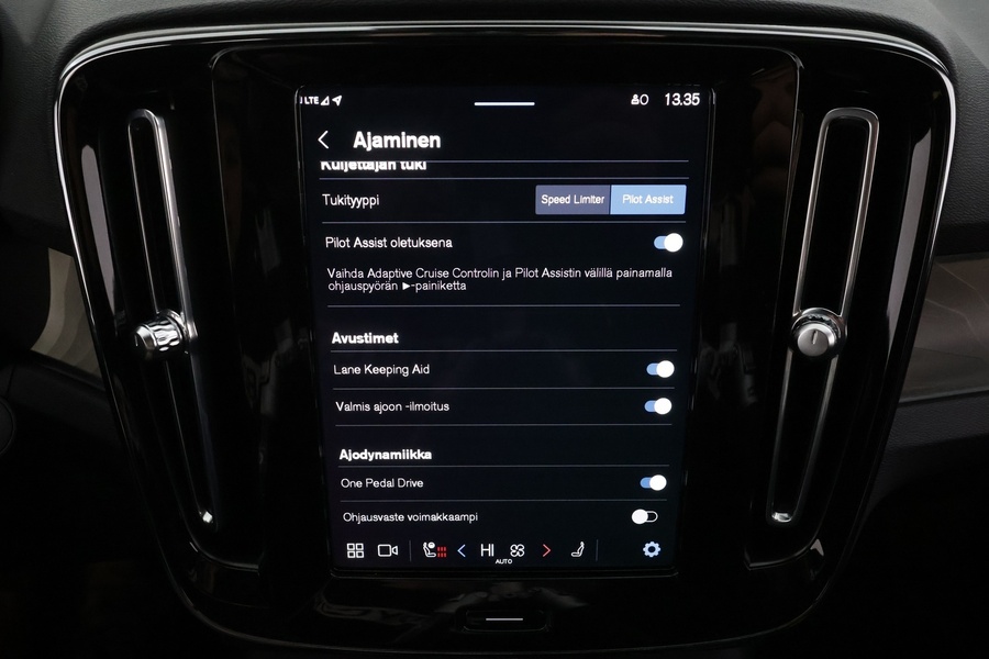 Volvo C40 vaihtoauto