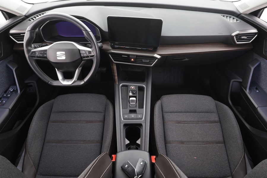 SEAT Leon Sportstourer vaihtoauto