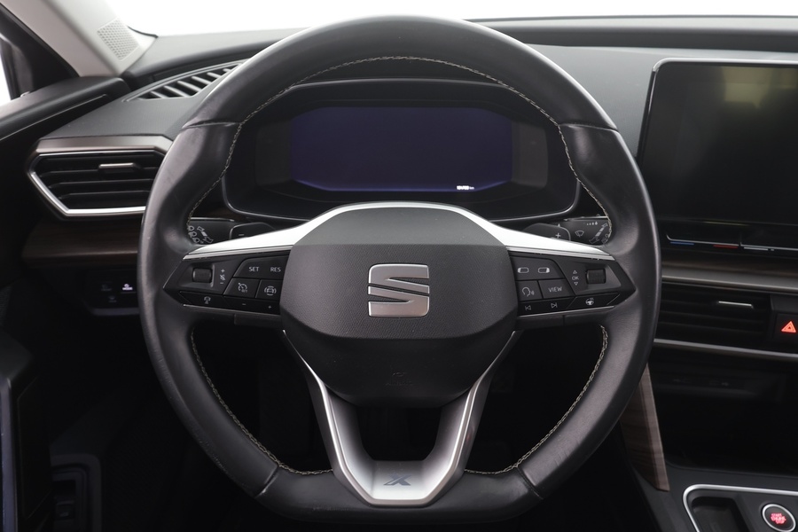 SEAT Leon Sportstourer vaihtoauto